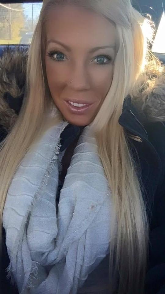 25P Tan Perky Boobs New York MILF