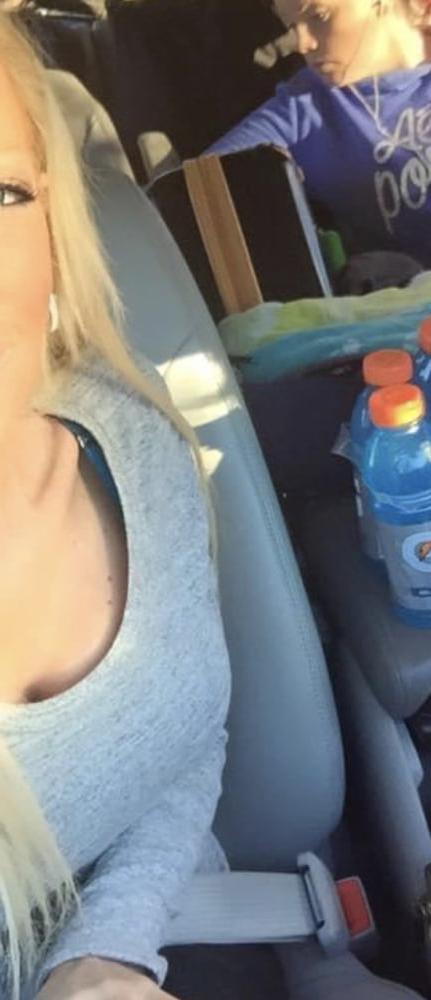 25P Tan Perky Boobs New York MILF