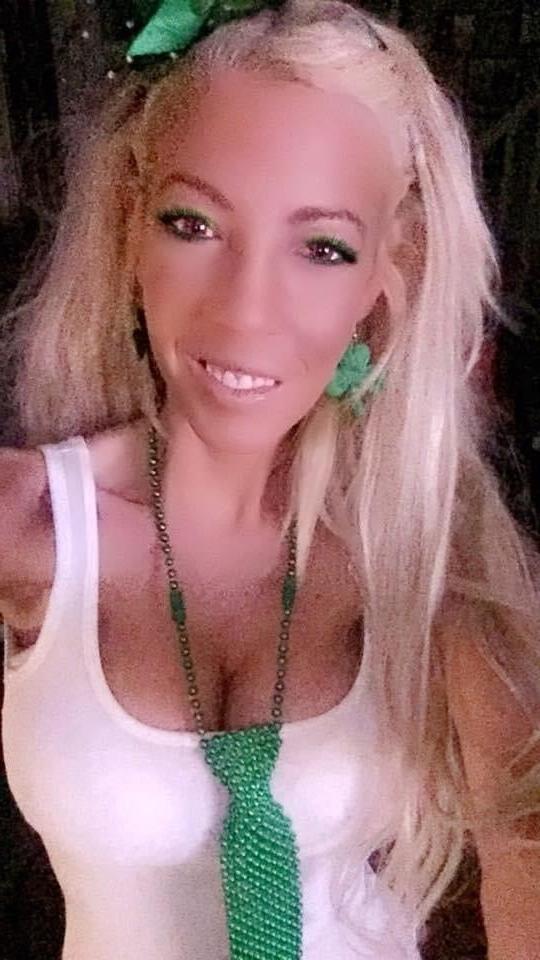 25P Tan Perky Boobs New York MILF