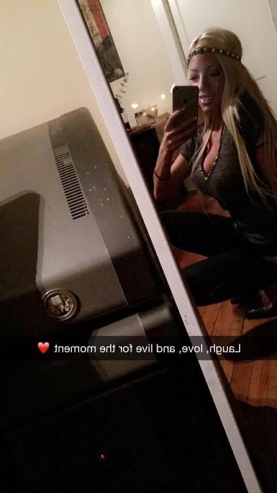 25P Tan Perky Boobs New York MILF
