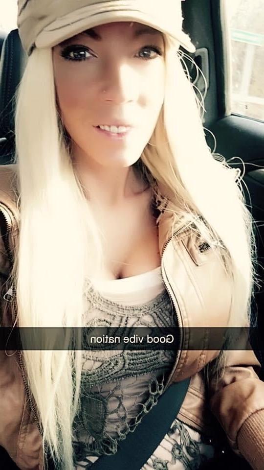 25P Tan Perky Boobs New York MILF