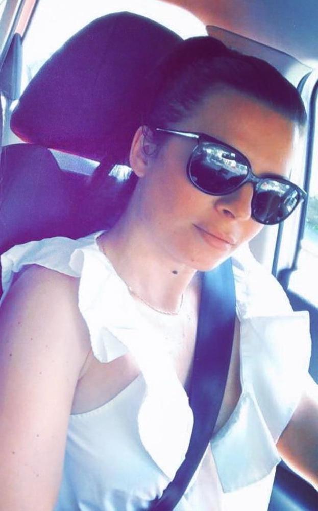 13P French MILF