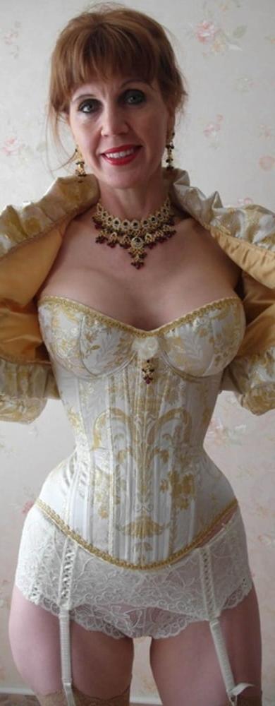 25P Girl, Gilf, Milf, Mature Women 24