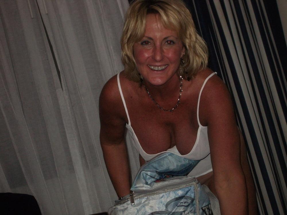25P Girl, Gilf, Milf, Mature Women 24