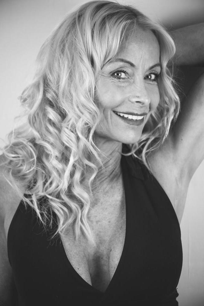 25P Carola... geile Milf