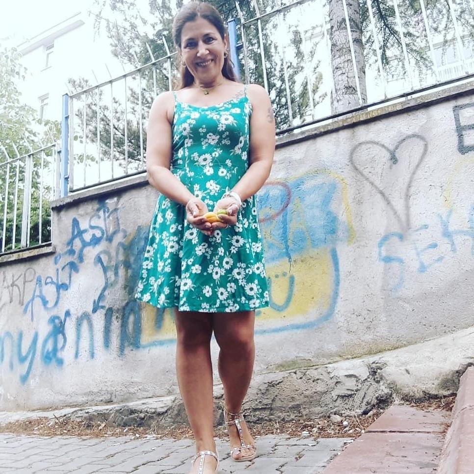 25P Turkish MILFS Mom Sexy Amateur Mature Turkey