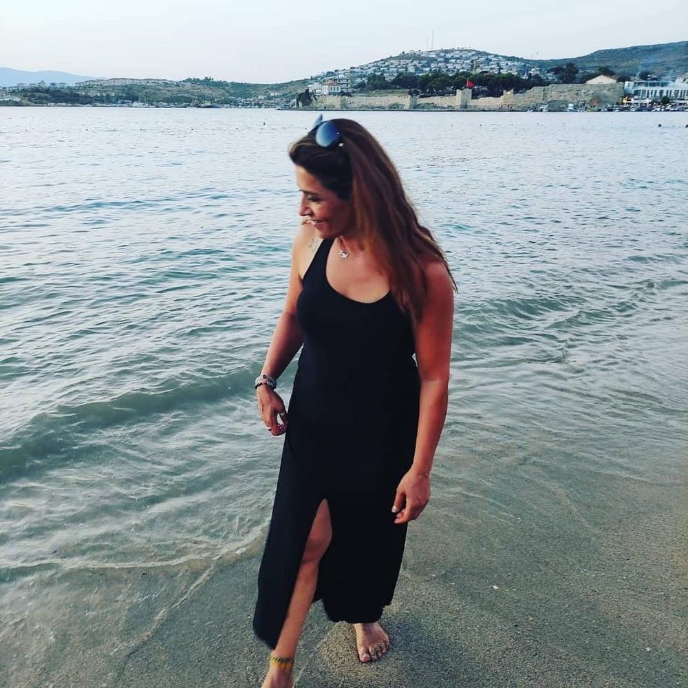 25P Turkish MILFS Mom Sexy Amateur Mature Turkey