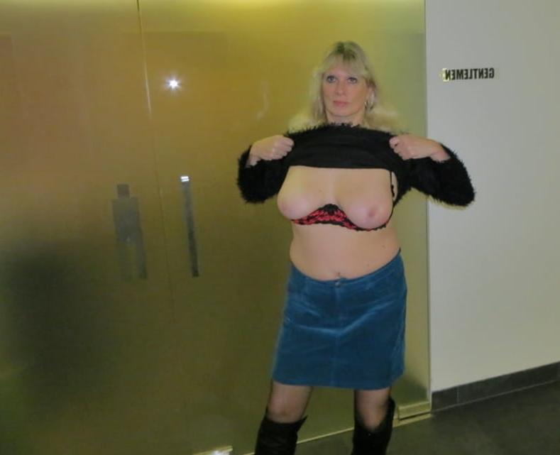 25P Amateur Slut Wife Owned and Exposed
