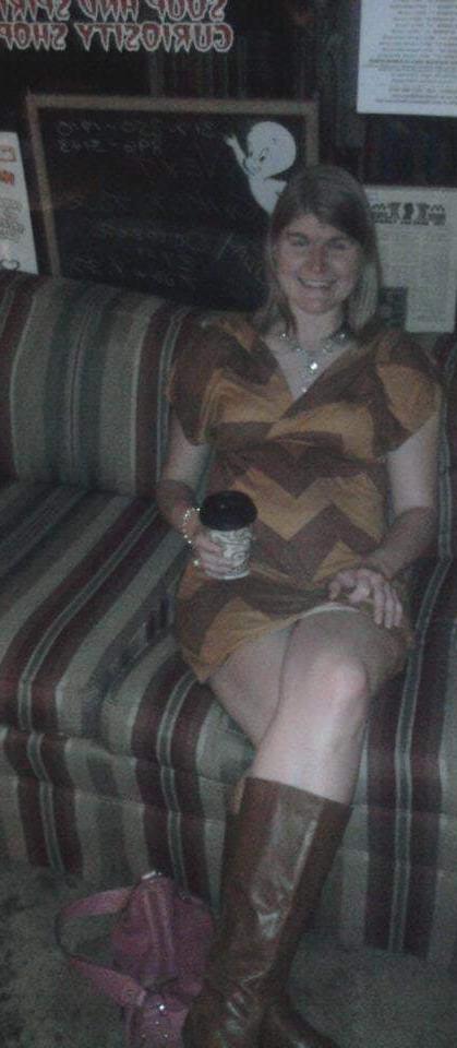 25P Hot or ugly? Would you fuck this exposed MILF?