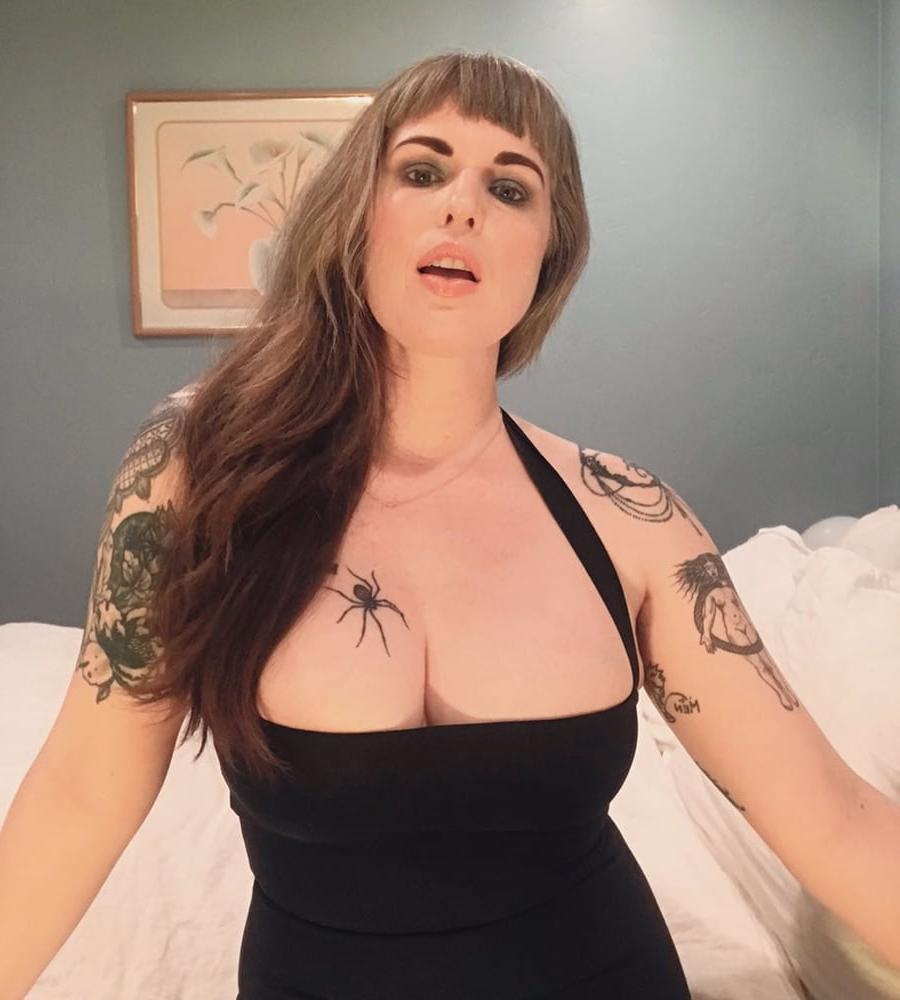 14P Mrs Milf