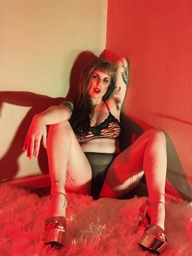 14P Mrs Milf