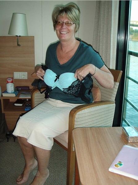 25P Sheila Mature Uk Milf