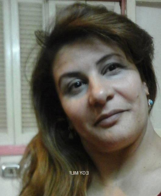 25P Enas Hot Milf