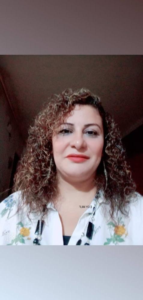 25P Enas Hot Milf