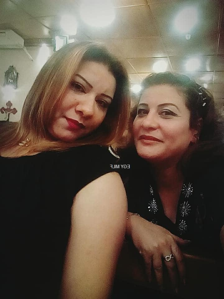 25P Enas Hot Milf