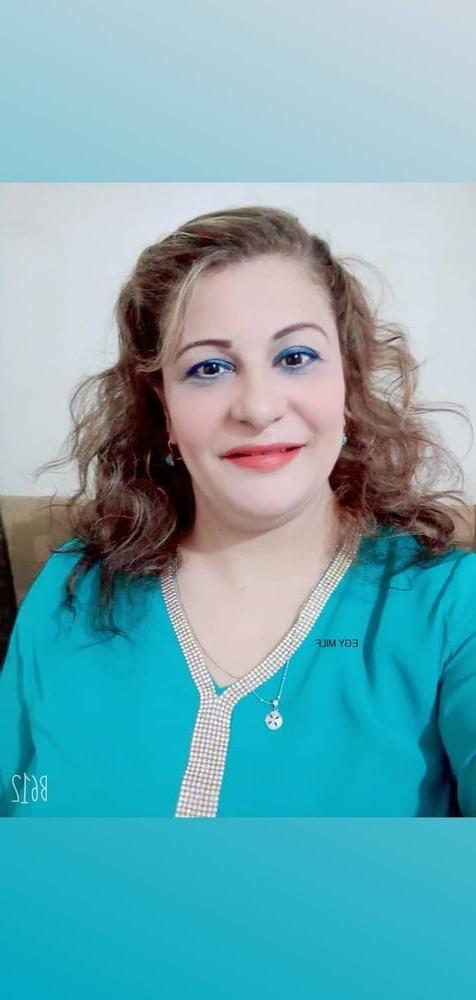 25P Enas Hot Milf