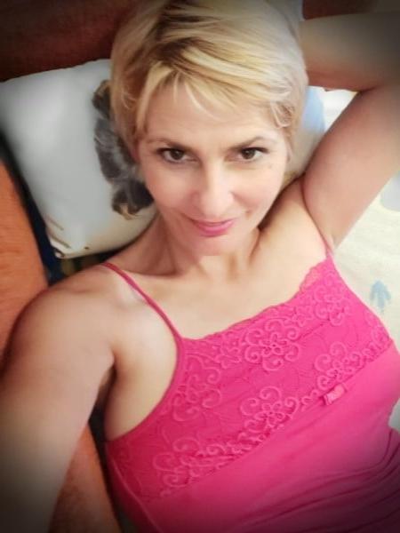 25P Malgorzata 47 - Polish very busty mature amateur.