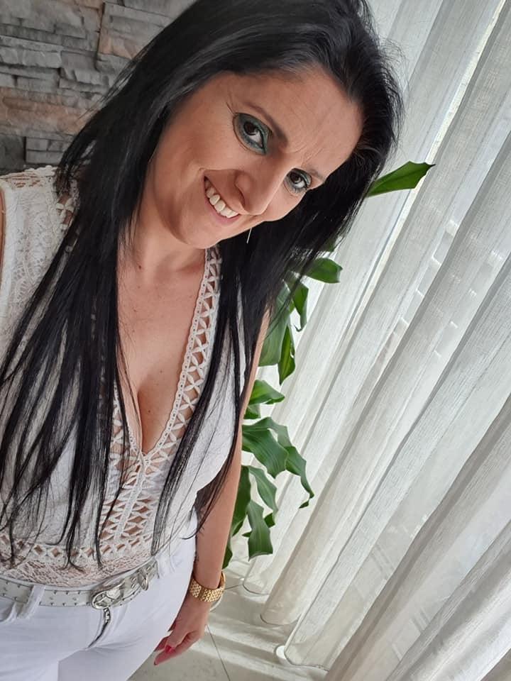 25P tuga milf not nude