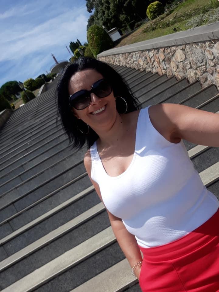 25P tuga milf not nude
