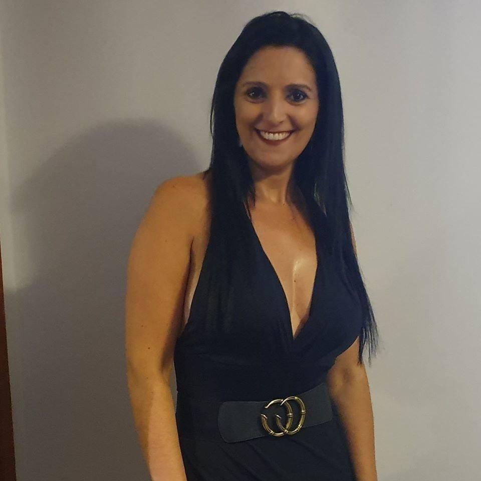 25P tuga milf not nude