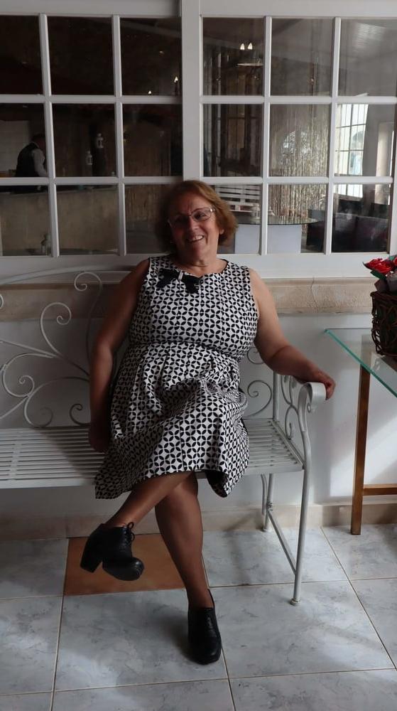 25P Matures, Milfs, teens, and legs