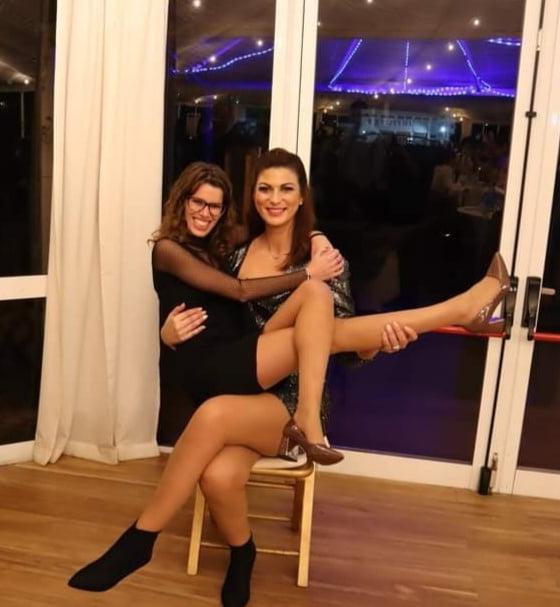 25P Matures, Milfs, teens, and legs