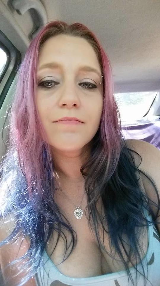 25P Next Door Type MILFS and DILFS
