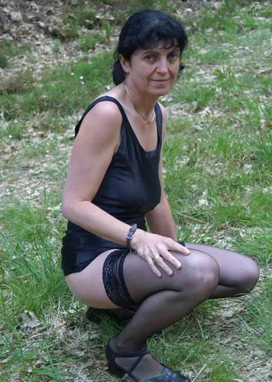 25P Marie gouine de 56 ans (la Fleche 72)