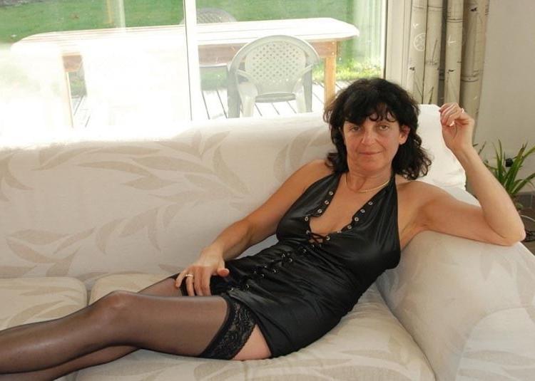 25P Marie gouine de 56 ans (la Fleche 72)