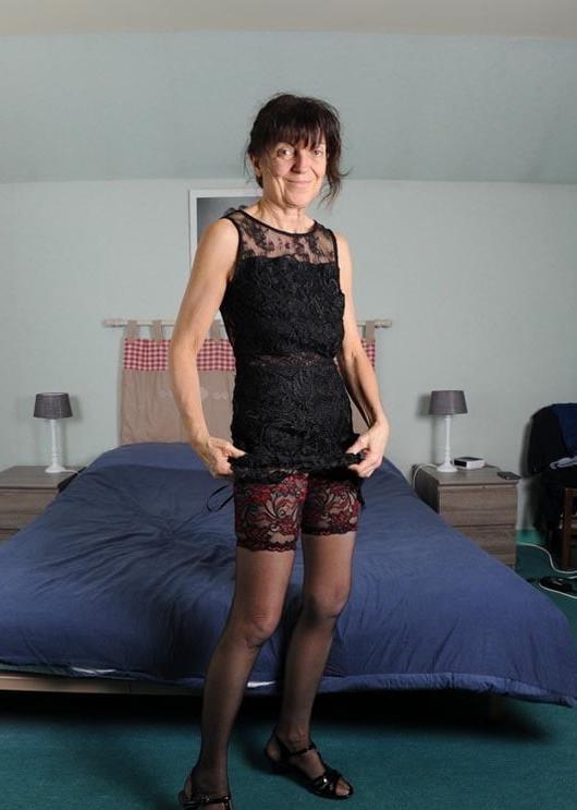 25P Marie gouine de 56 ans (la Fleche 72)