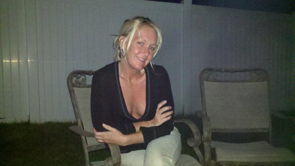 16P MILF with great Tits!