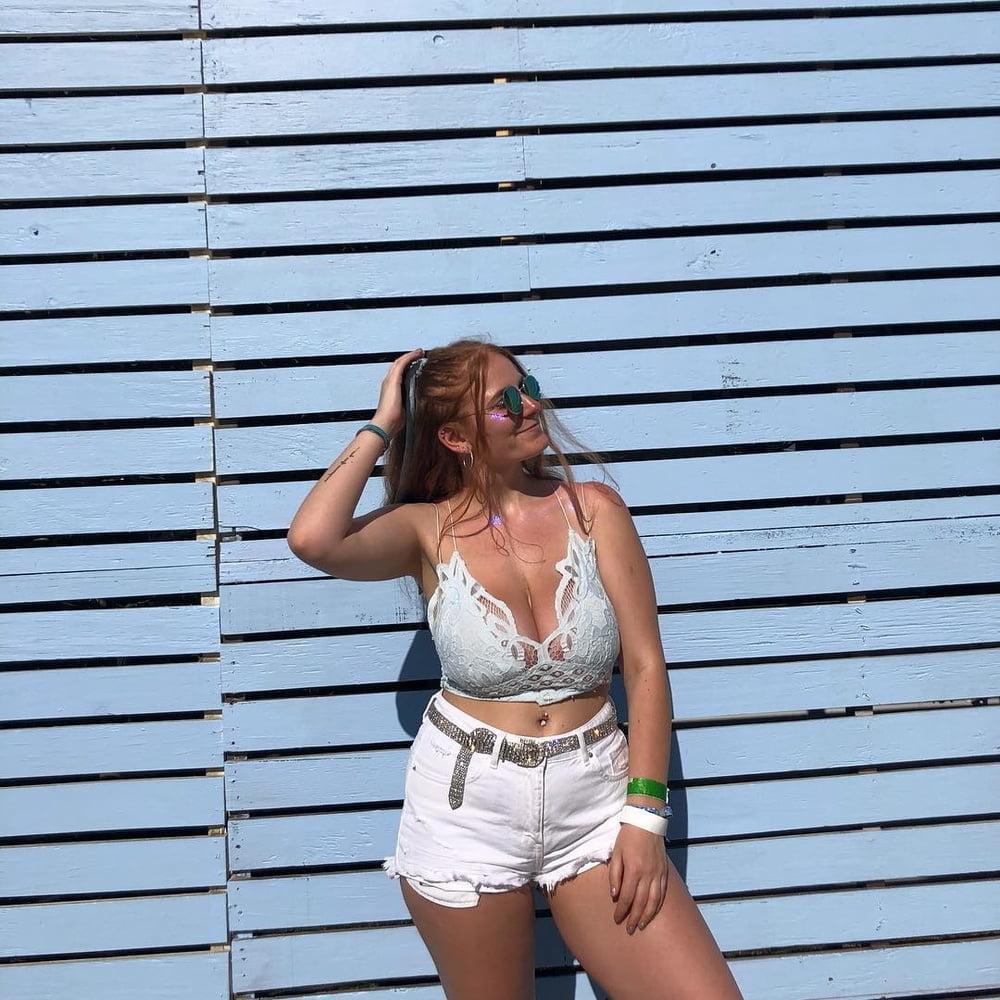 25P Beautiful and Busty MILFs 43