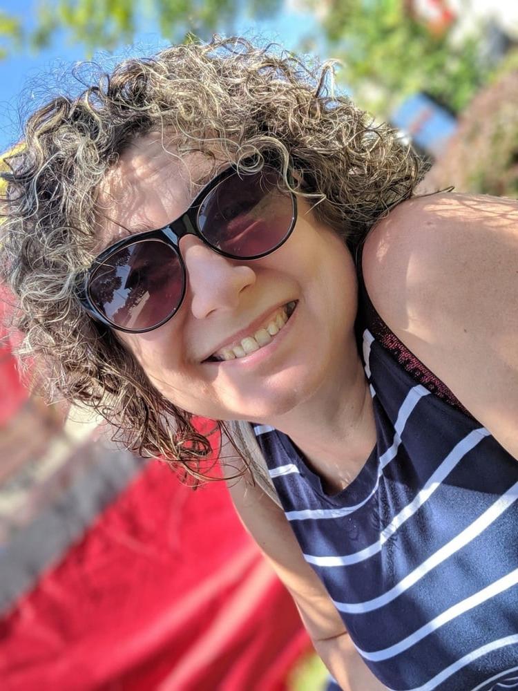 24P Sexy milf