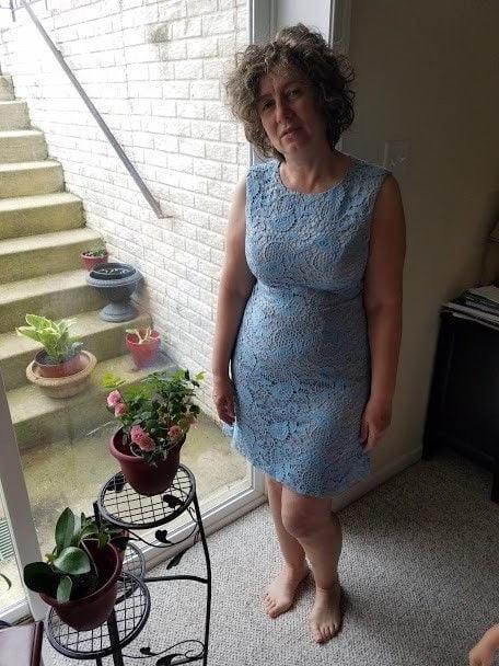 24P Sexy milf