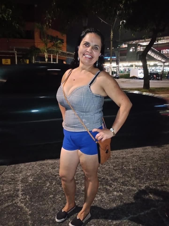 21P BUSTY MILF SUSANA
