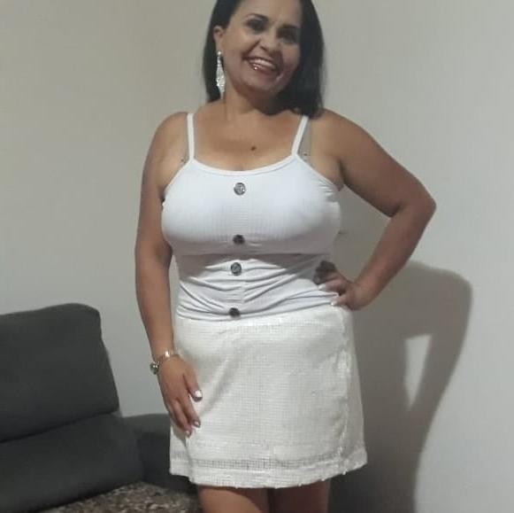 21P BUSTY MILF SUSANA