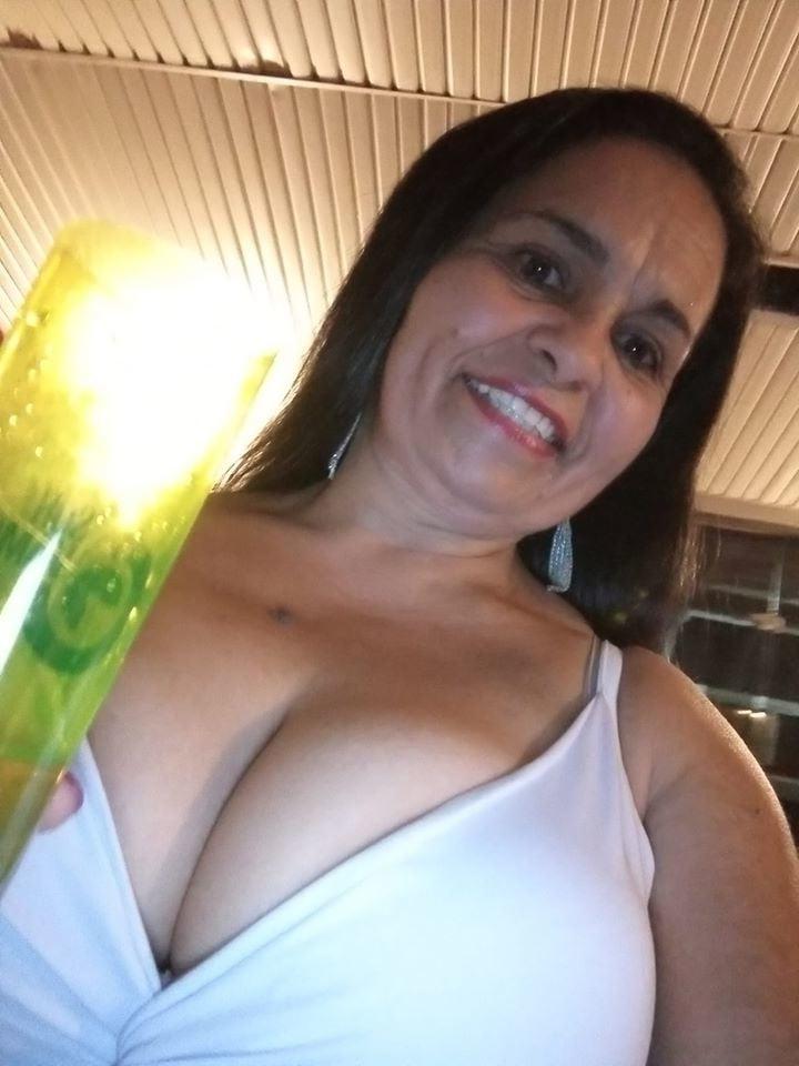 21P BUSTY MILF SUSANA