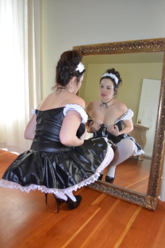 25P French maid MILF with giant dildo