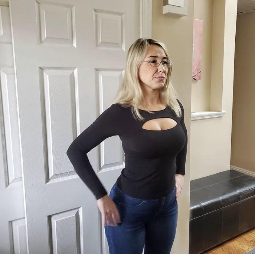 25P Big Ass MILF