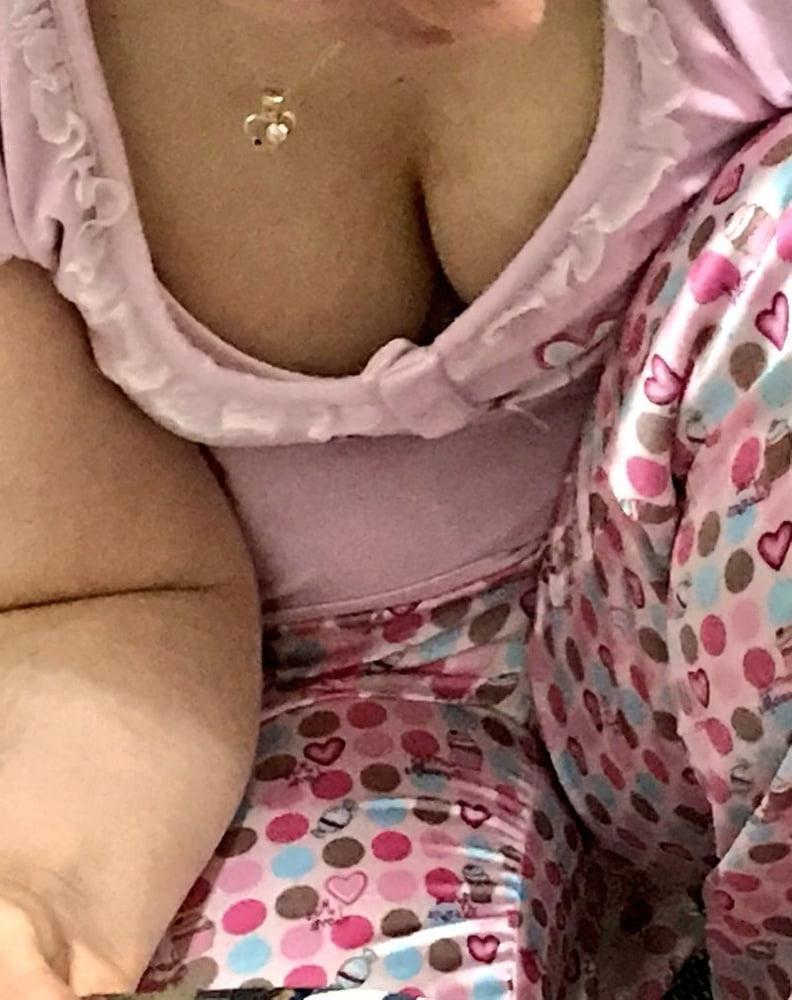 25P Turkish MILFS Mom Sexy Amateur Photo Turkey