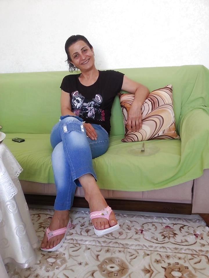 25P Turkish MILFS Mom Sexy Amateur Photo Turkey