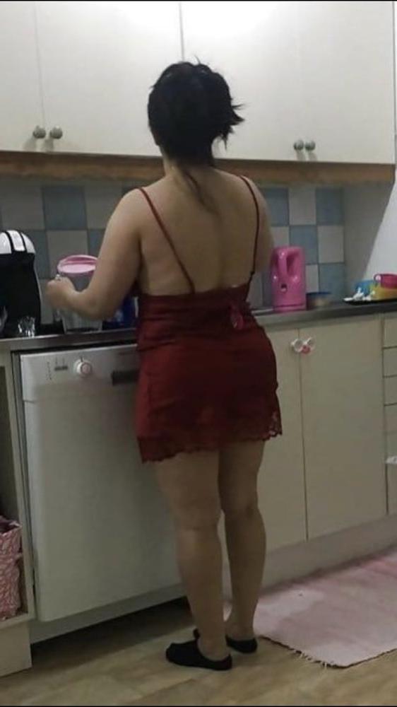 25P Turkish MILFS Mom Sexy Amateur Photo Turkey