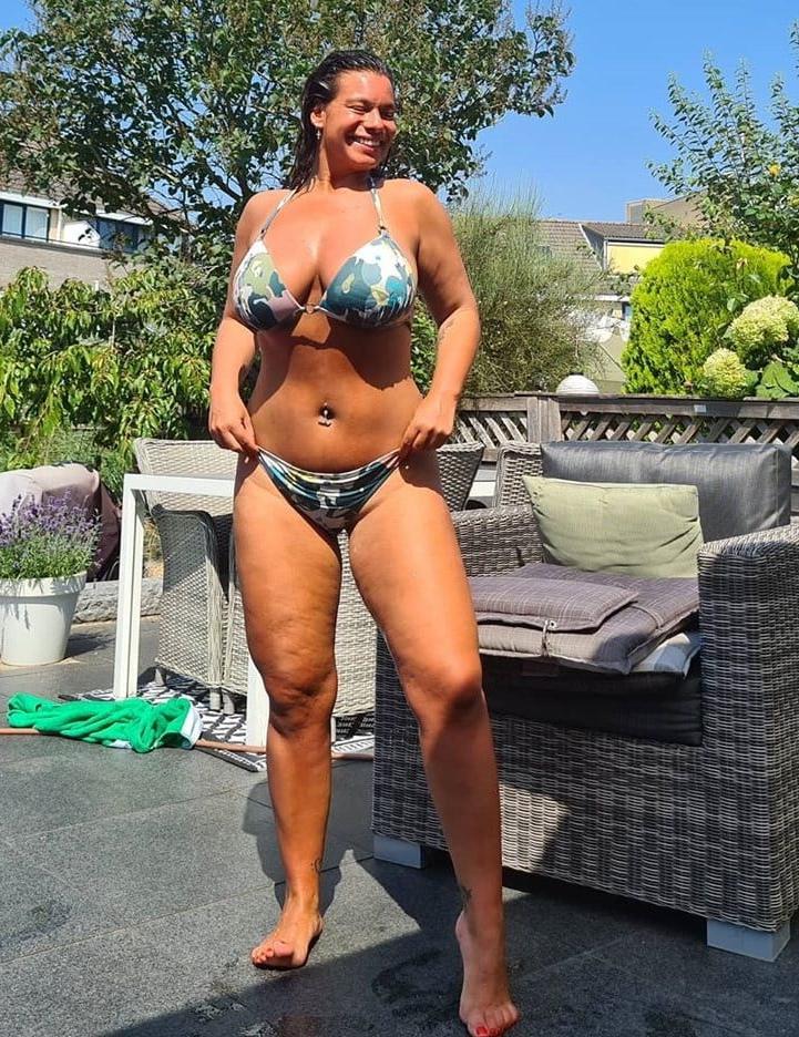 25P Amateur Dutch nurse Cheryl with huge tits in bikini