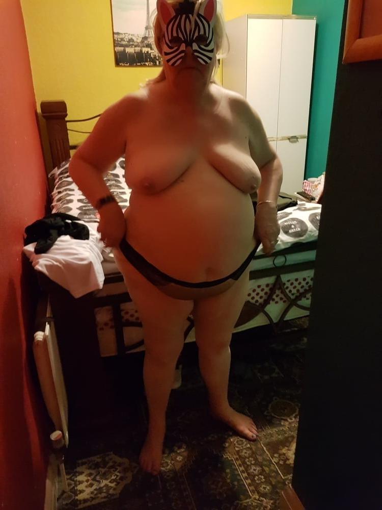 25P 60yo Shared Filthy Slag Wife Nita Loves to be Seen and Used