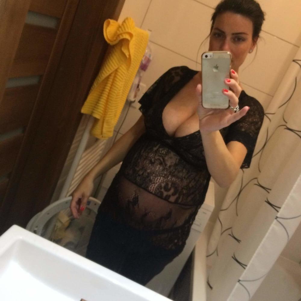 15P Massive Titted Preggo Milf