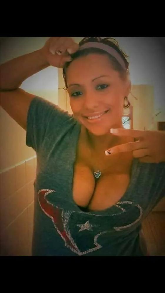 25P Busty Milf With Great Tits
