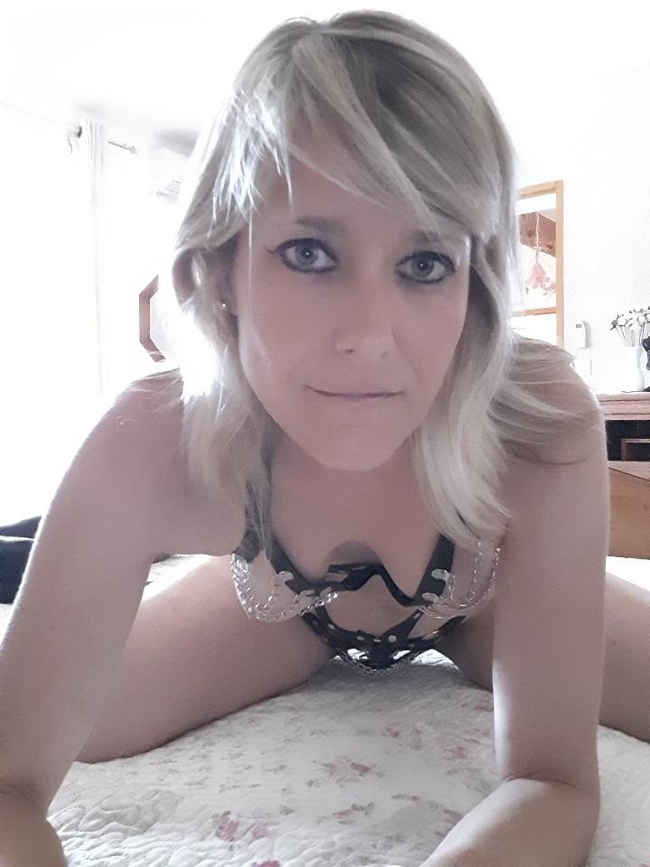 25P Some sexy milfs