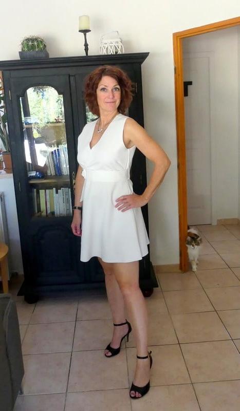 25P New French Milf Vendeuse - part 2