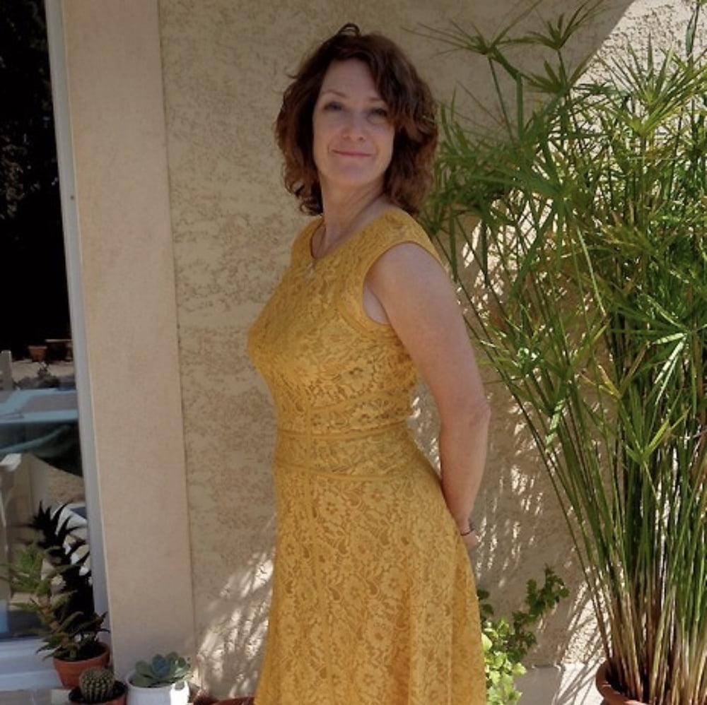 25P New French Milf Vendeuse - part 2