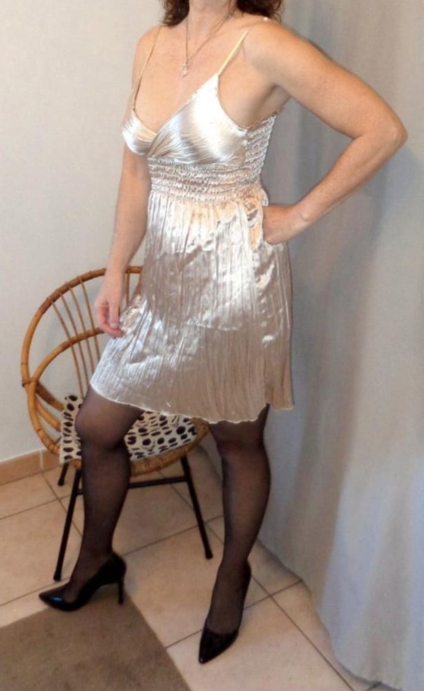 25P New French Milf Vendeuse - part 2